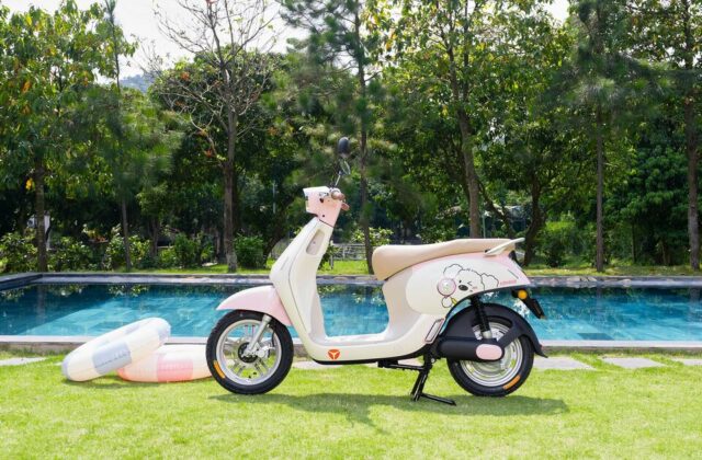 YADEA Ra Mắt Xe Máy Điện Omee: Giải Pháp Giao Thông Thông Minh Dành Cho Nữ Sinh