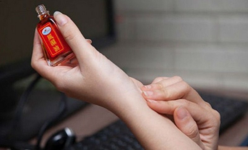 Khám Phá Các Phương Pháp Đuổi Muỗi An Toàn Và Hiệu Quả 5 Dầu gió