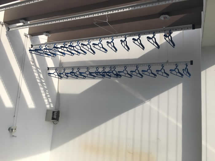 Hướng Dẫn Chọn Mua Cây Phơi Đồ Phù Hợp Để Tiết Kiệm Không Gian 2 Lợi ích của việc sử dụng cây/giàn phơi đồ