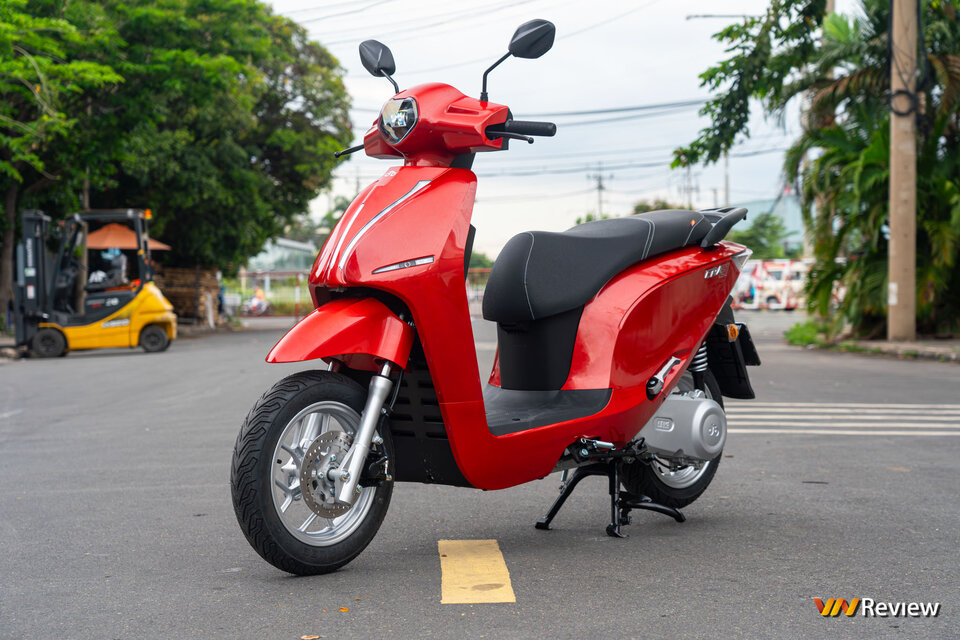 Dat Bike Era: Giải Pháp Xe Máy Điện Thiết Thực Cho Gia Đình Việt